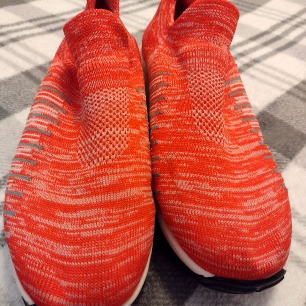 Casual ladies shoes